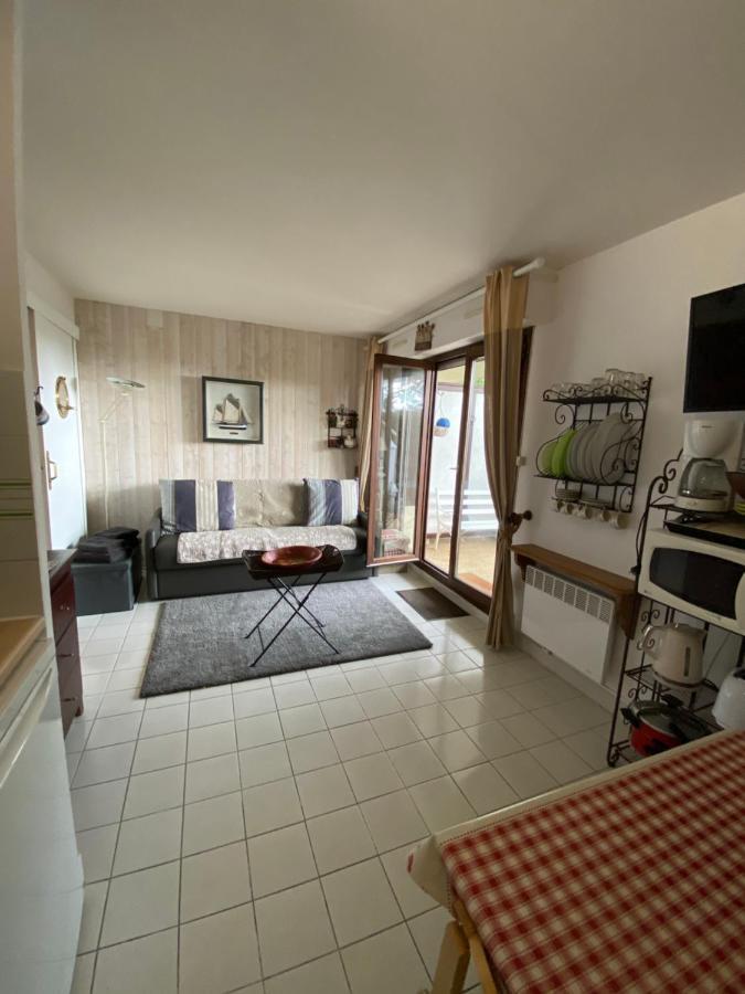 Studio En Rez De Jardin -"Le Petit Nid" A Trouville Екстериор снимка