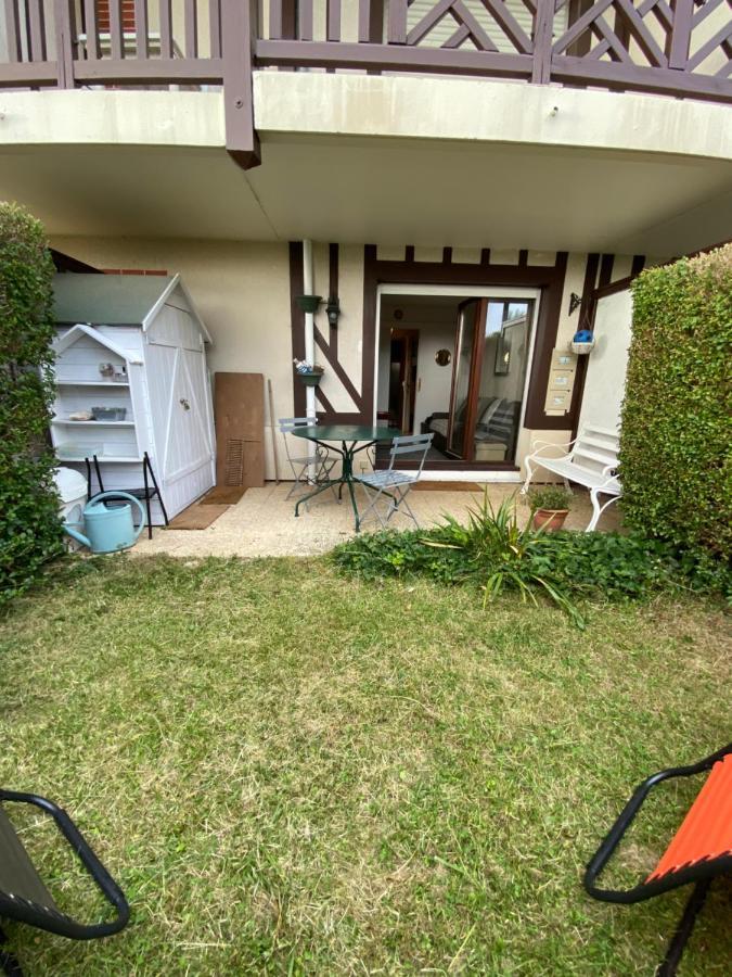 Studio En Rez De Jardin -"Le Petit Nid" A Trouville Екстериор снимка