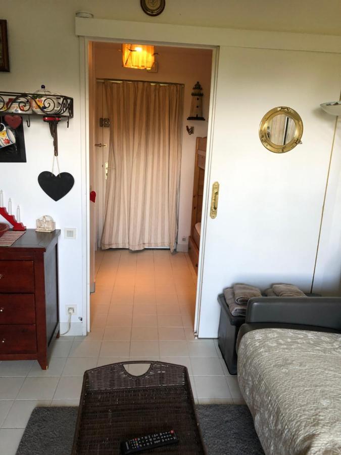 Studio En Rez De Jardin -"Le Petit Nid" A Trouville Екстериор снимка